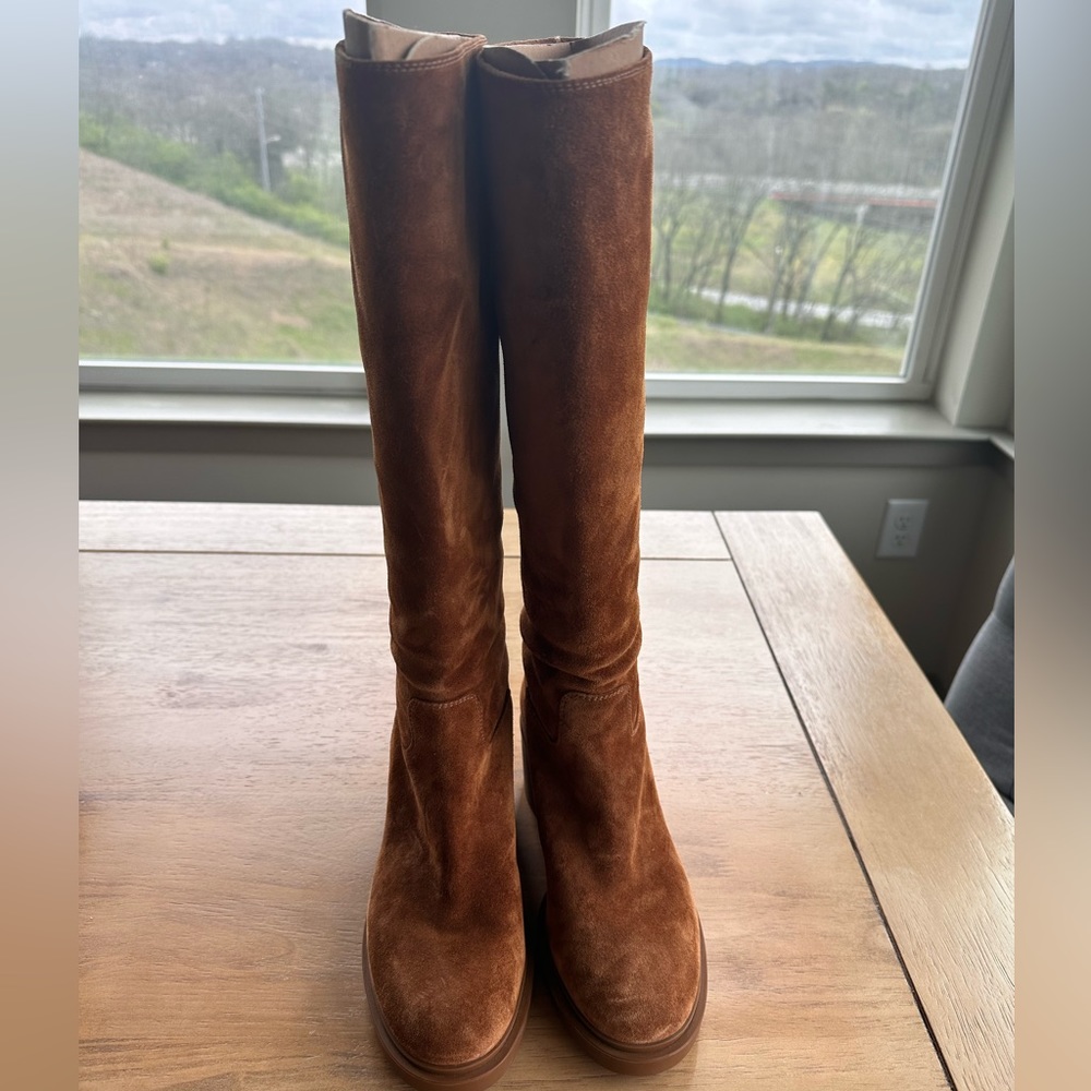 Never worn Giannvito Rossi Hynde suede boots